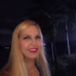 Meet your Posher, Ana